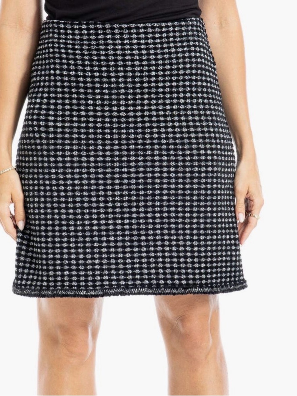 Frayed Hem Boucle Knit Skirt